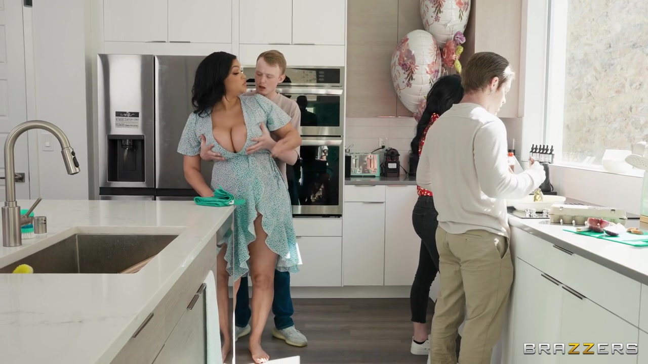 Ashlyn peaks what she really wants