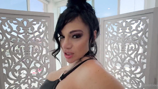 porn & Mona Azar