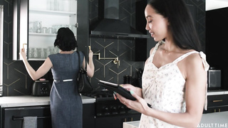 lesbian friends 4 video