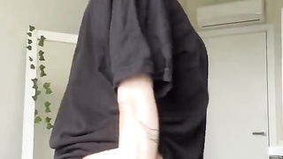 V L A D O C H K A . T H I S . C H I C K . H A S . N I C E . T I T S