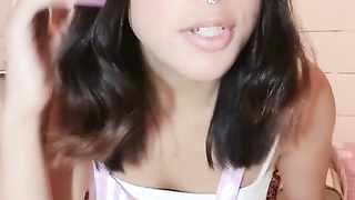 sexy brunette 19 video