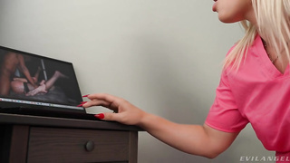 FreePorn 2024.06.27 Busty Babe XXX