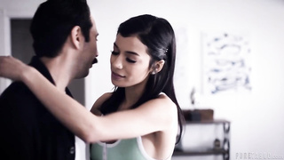 1453 Restless - Savannah Sixx