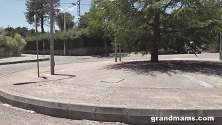 Emmita Smile Motopussy XXX