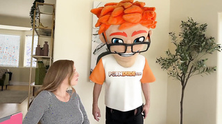 XXX Annie King Aces Her Job Interview with Porn Dude