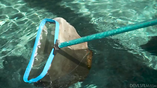 Jennifer White: Big Titty MILFs