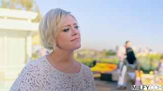 MILF Porn 2024 - Dee xxx XXX