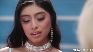 Fingering lesbian pussy 2 video