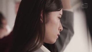 [CAWD-542] Pure Schoolgirl Awakens to Pleasure After Being Molested on a Train That Day - Yuuhi Shit