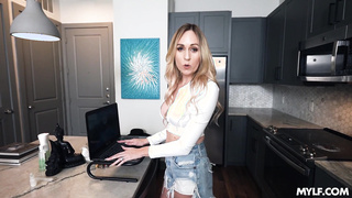 XXX Use My Mouth To Keep You Quiet | Sierra Spunk