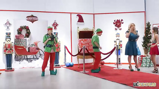 Jordi fucks busty Alura as santa