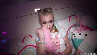 Emma Rosie teen lipss dickdrainers