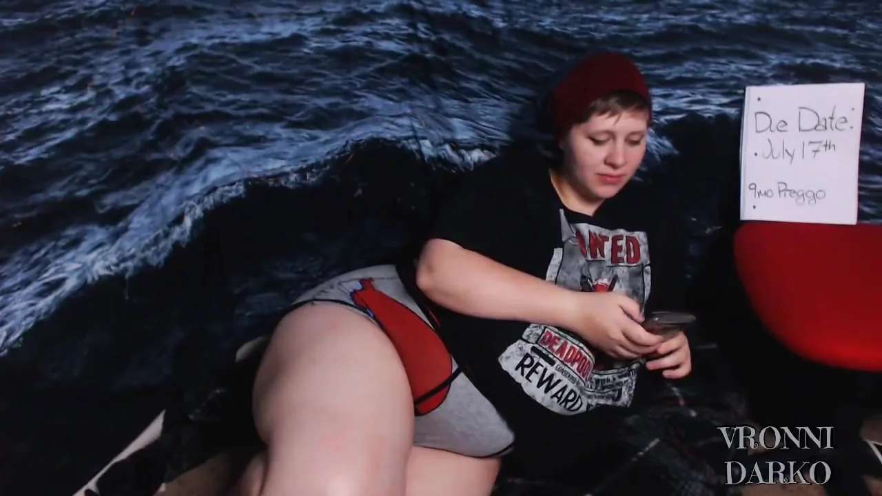 Stunning pregnant bares her huge belly and boobs