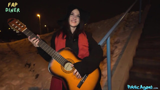 PublicAgent-Melany Mendes