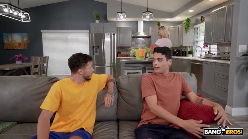 XXX Horny Guys Cum Clean | Jenna Starr, Apollo Banks, Ralph Simmons