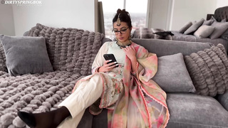 Hot bhabhi solo masturbation