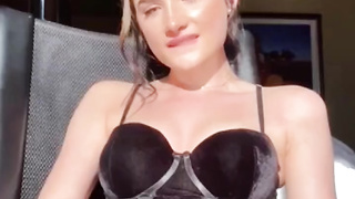 MackzJones Masturbating with Dirty Talk