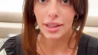 Alexa Pearl Has BJ Tips For Your Wife