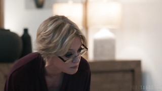 Pure Perv Mom 24.09.17 Dee Williams XXX