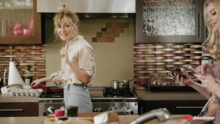 Gia Paige - Gia's Social Validation Goes Too Far [NewSensations]