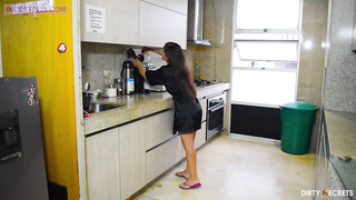 Kathy Lee69 Madre de "uso libre" siempre dispuesta para la polla de su hijo Sub