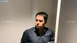 Sharing a bed with my boss at the hotel and we end up fucking 😏 ft. lynnscream