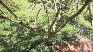 Kourtney Love Acampada ilegal y follada dura por un extraño Sub