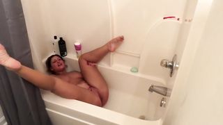Dirty Girl Water Masturbate Her Clit HD 720p