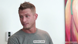 Dos MILFs calientes comparten la polla del hijastro