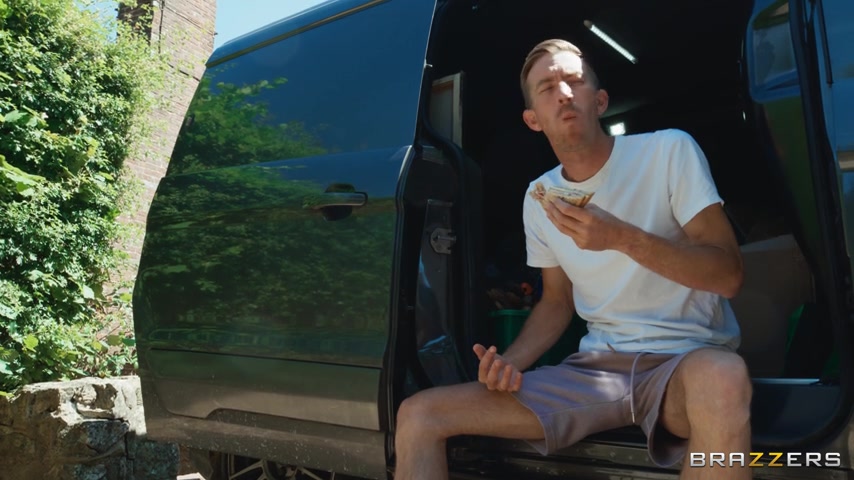 XXX Pushing The Pool Boy | Chloe Savage & Danny D