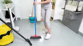 Clea Gaultier - Anal with the Dirty Maid