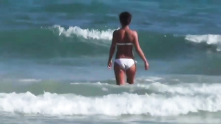 Madrastra_se_quema_ en Vacaciones.sub