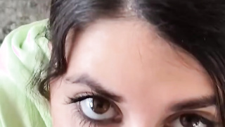 A fuckin' brunette hottie is gobbling on that cock like it's her favourite lollipop. Damn... skip he