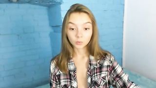 Latina cmasult Elena Nikos September 27 2018 CamRip SD 480p