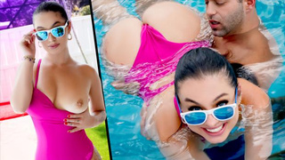 Violet Ray - Work Out My Stamina.