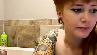 Pawg SkylarShark Fucks Bath