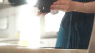 [JUQ-652] After having sex with her husband and making children, she is always creampied by her fath