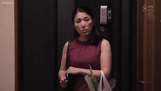 [ROE-208] I Kept Being Violated by My Son’s Malicious Classmate and Became a Submissive Creampie Sex