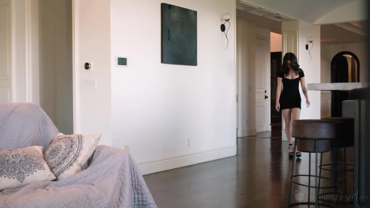 Shy Squirter - Rachael Cavalli & Chanel Camryn (Lesbian, 2025)