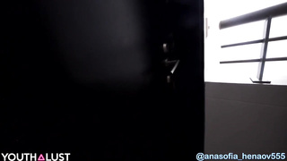 Youthlust - Ana Debuta en primera porno grabada