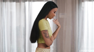 You Don't Have to Look Yet - Anna Claire Clouds & Ameena Green (Lesbian, 2025)