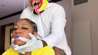 Sexy Babe Gets Fuck By Hot Mom