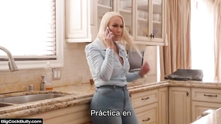 Mellanie Monroe bully (sub español)