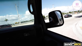 Nikki Mars - Engaña a su marido al follar por dinero a cambio de dinero sub esp