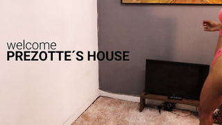 blonde trans big ass fucked by her friends