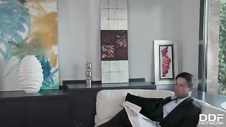 Mi sexy ama de llaves con Susy Gala