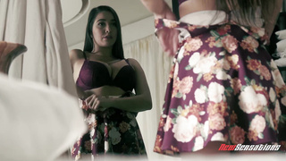 Karlee Grey - A Deep Rub For Karlee To Open Up [NewSensations]