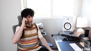 Cavalli seduz o novinho safado