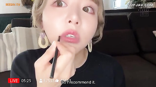 [HMN-628] Revenge live stream influencer is gang- by bullied classmates Rika Fujimori, Mao Hamazaki