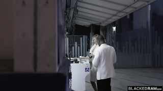 Samantha senta numa das maiores picas da sua vida